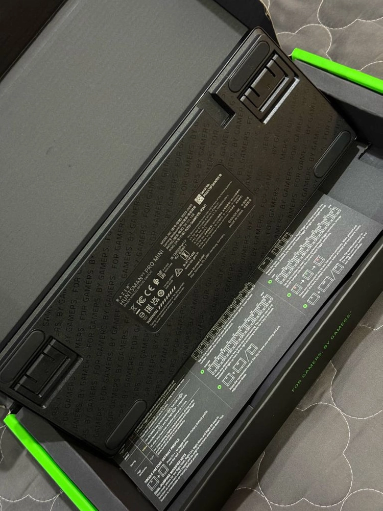 레이저 헌츠맨 V3 pro mini 이미지