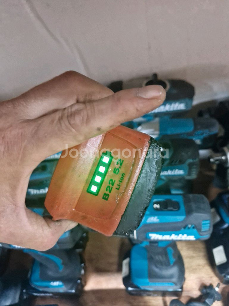 [HILTI]힐티배터리 B22 5.2AH 3개 일괄판매--3
