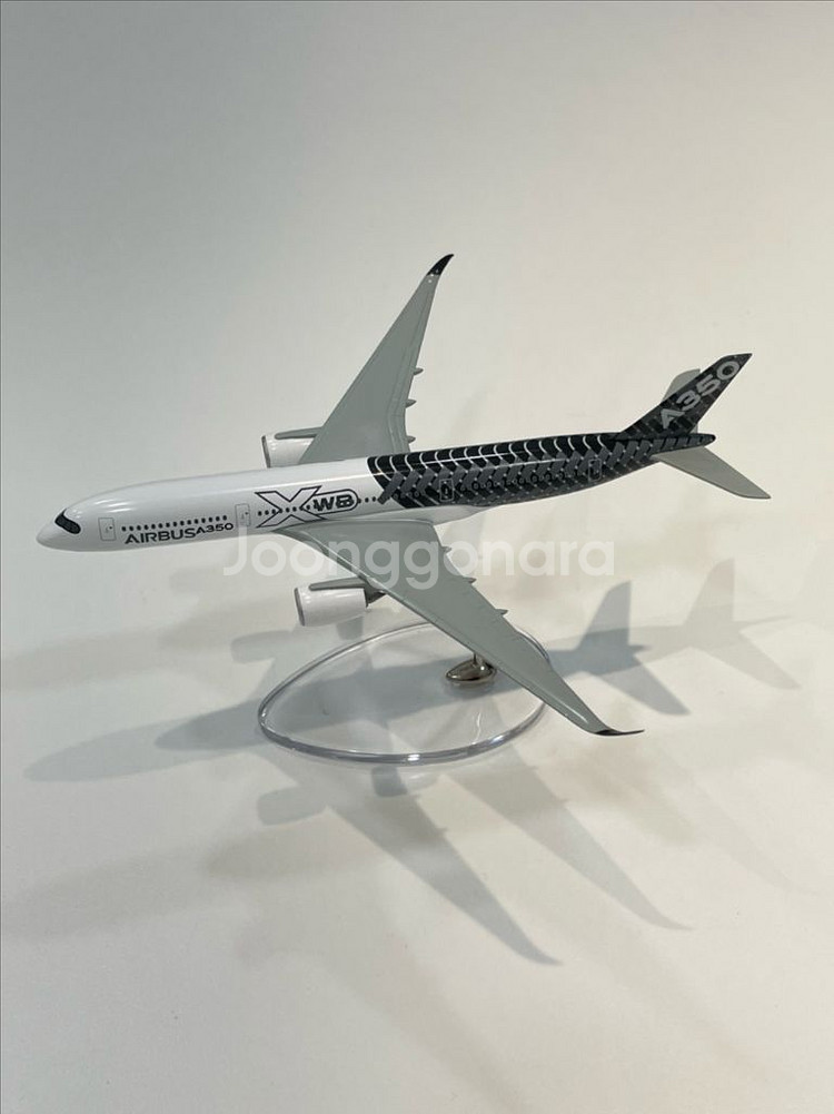 에어버스 A350 XWB 1:400 스케일 모형 새상품--2