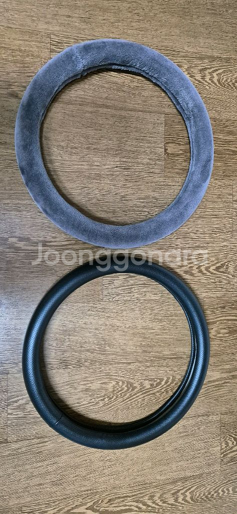 자동차 핸들커버 판매합니다.--0