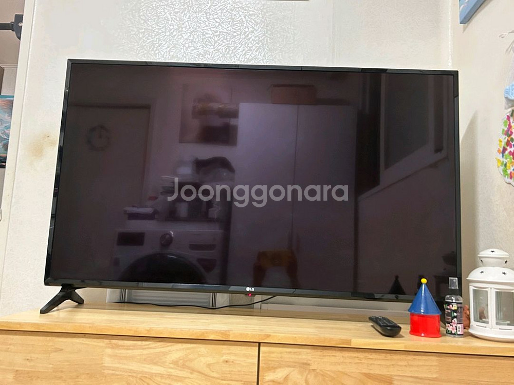 엘지티비+전체원목거실장내추럴1200 중고 일괄 따로가능--1
