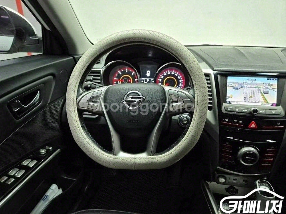 [KG모빌리티(쌍용) ]티볼리 디젤 2WD 1.6 LX--8
