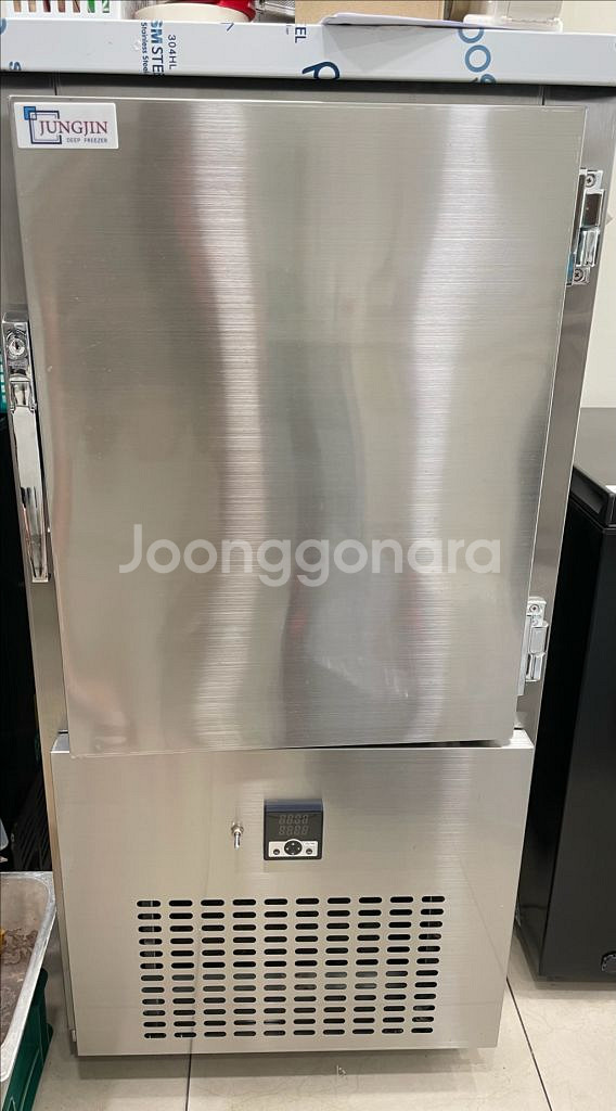 급속 냉동고 영하45도 150리터 스탠드형--2