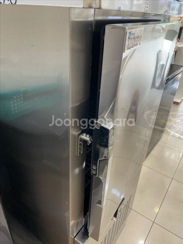 급속 냉동고 영하45도 150리터 스탠드형--3