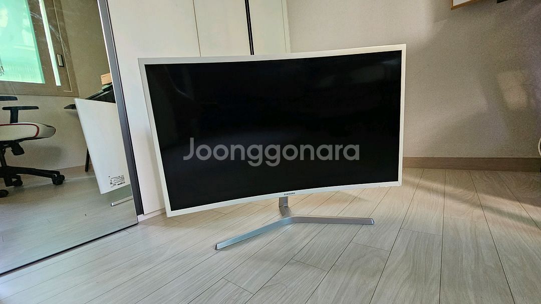 삼성 32인치 커브드모니터팜(14만)--0
