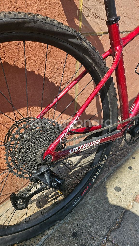 스페셜라이즈드 치젤 mtb자전거 판막--1