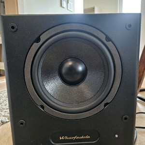 Wharfedale 서브우퍼 스피커