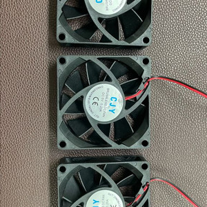 쿨링팬 DC5V 0.2A 3개 팝니다.