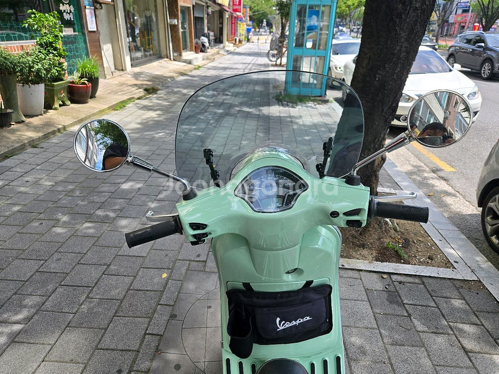베스파 스쿠터 LX125 (2021년)민트색--1