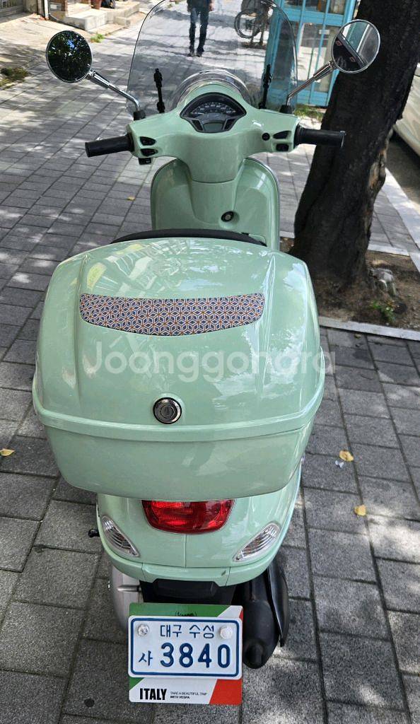 베스파 스쿠터 LX125 (2021년)민트색--3