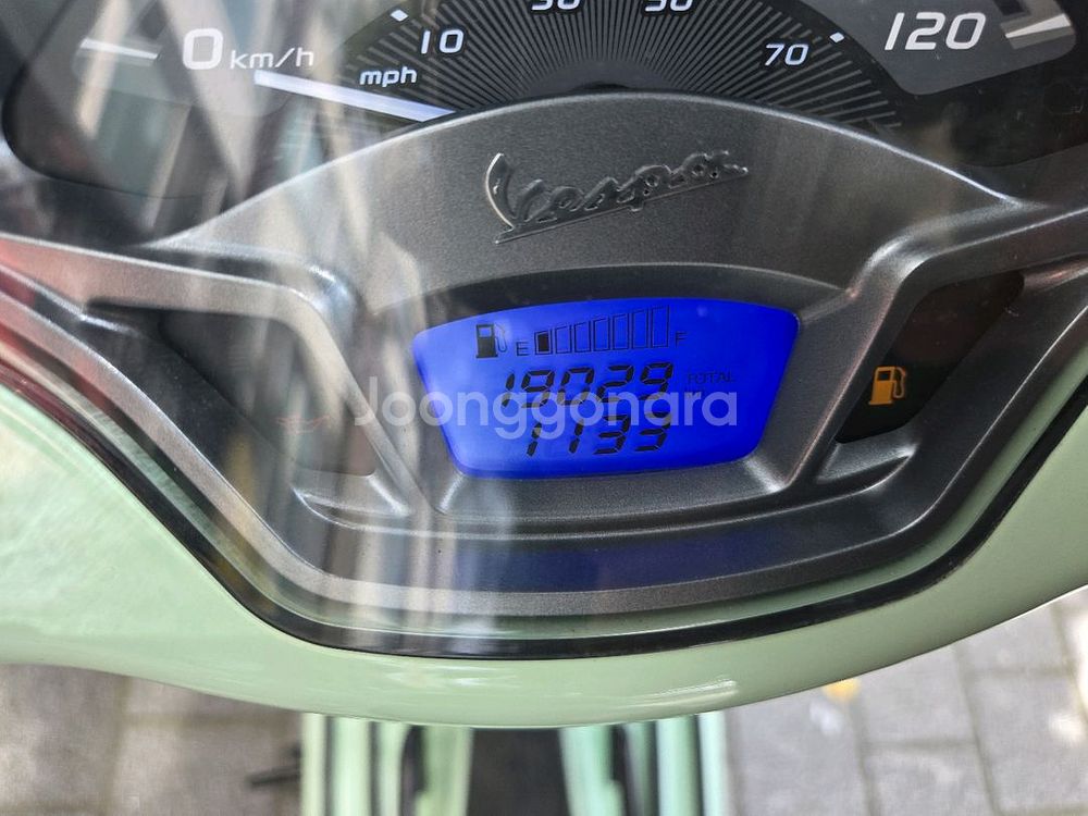 베스파 스쿠터 LX125 (2021년)민트색--5