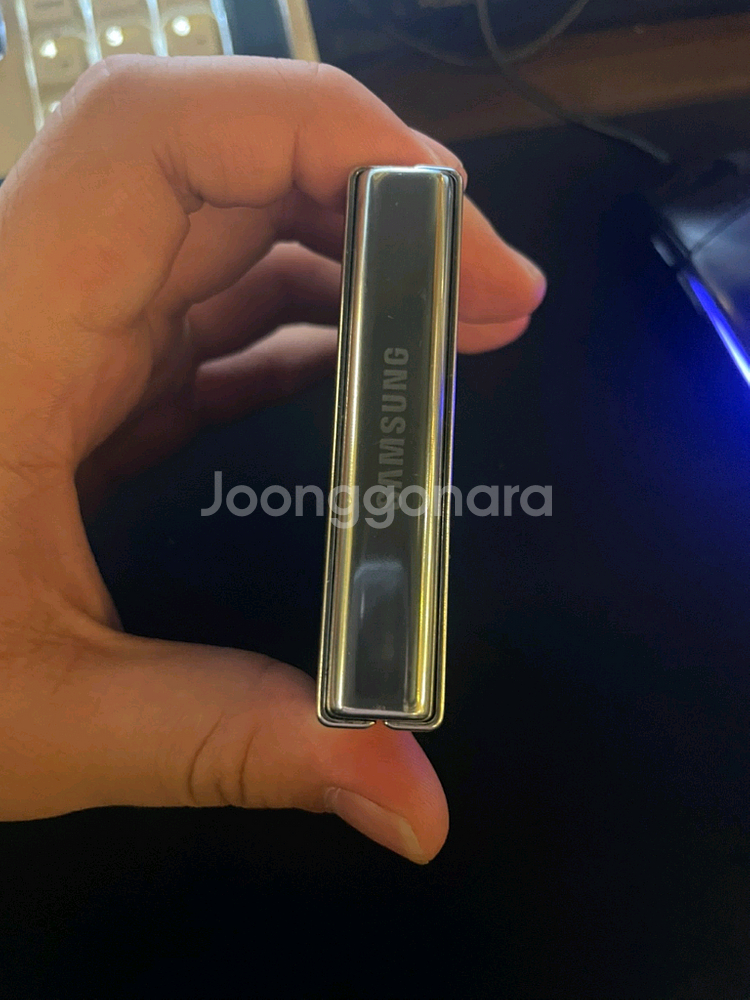 갤럭시Z플립5 512GB 민트 액정 교체--2