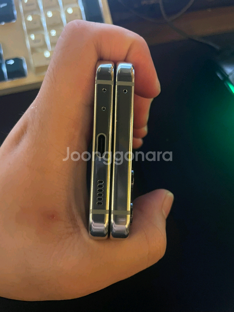 갤럭시Z플립5 512GB 민트 액정 교체--5