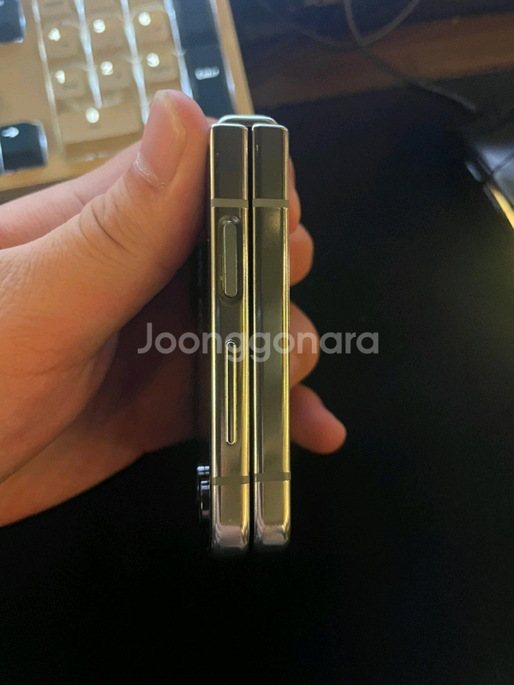 갤럭시Z플립5 512GB 민트 액정 교체--8