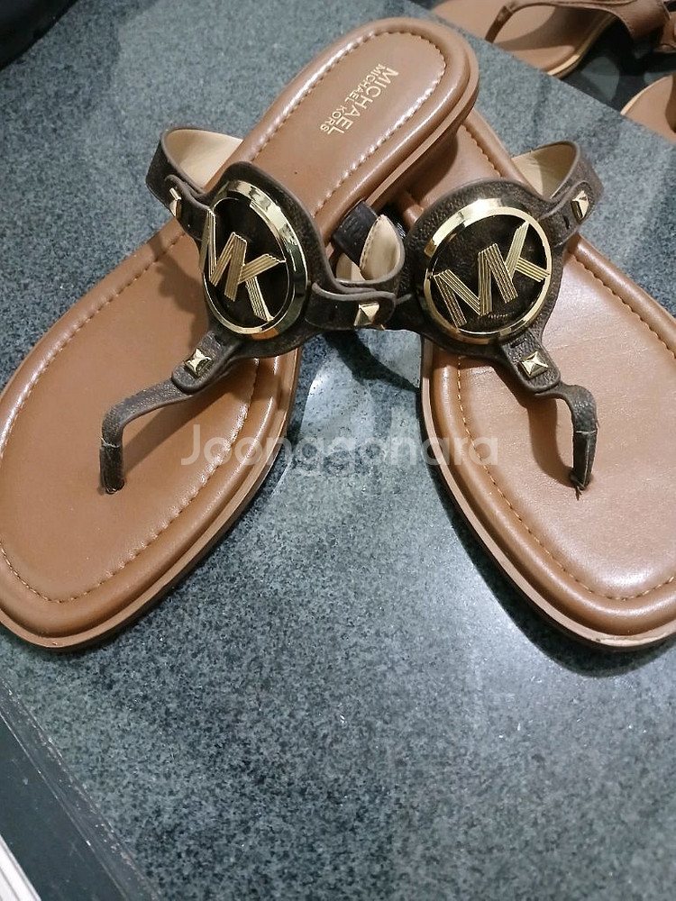 마이클코어스 (Michael Kors)--3