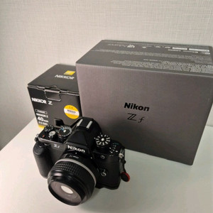 니콘 Zf 카메라 40mm 렌즈 미러리스