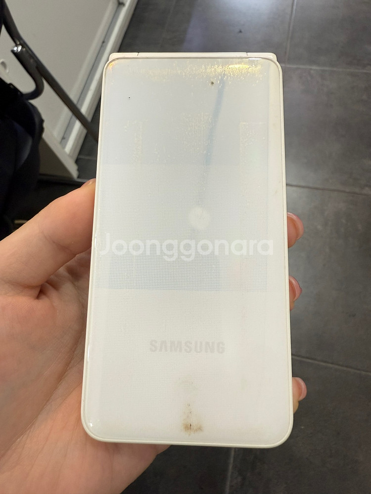 갤럭시폴더2/G160 32GB 화이트 Y1000--0