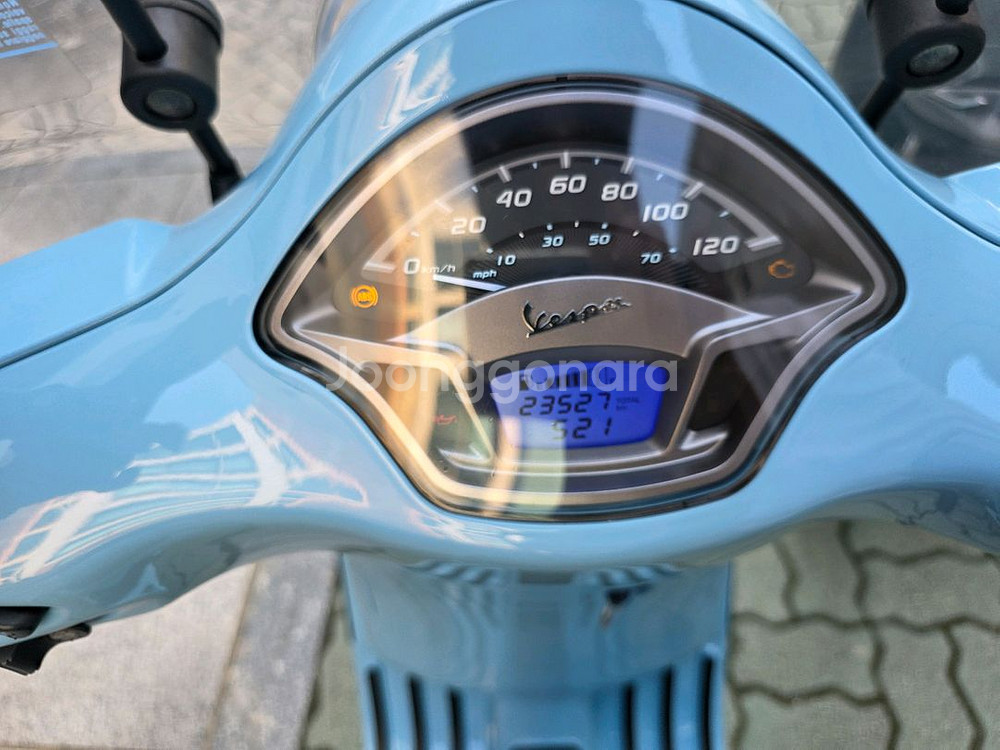 베스파 lx125Abs 23년식 대차 및 판매합니다--9