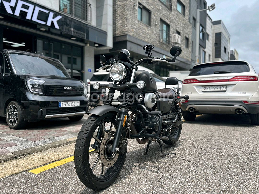 한솜 베네트125 23년 2천km 무사고 그레이색상--5