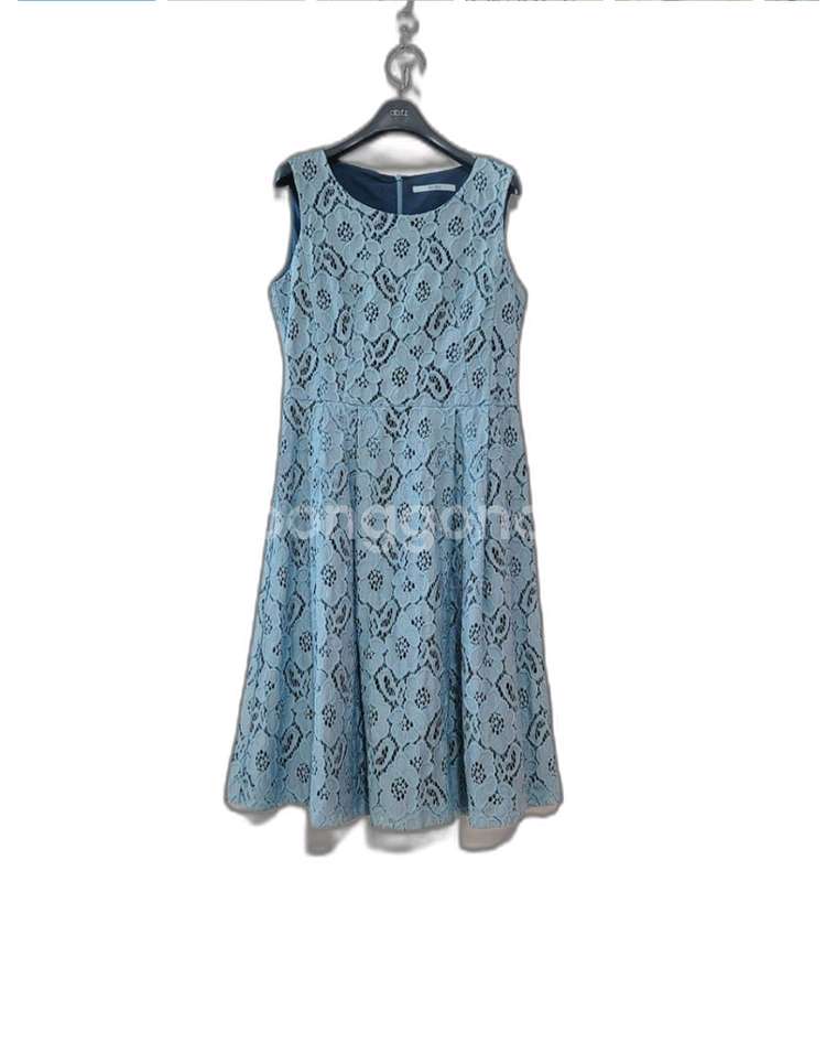 BCBG 비씨비지 레이스무늬 민소매 롱원피스--0