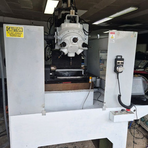 탭핑센터 CNC 조각기