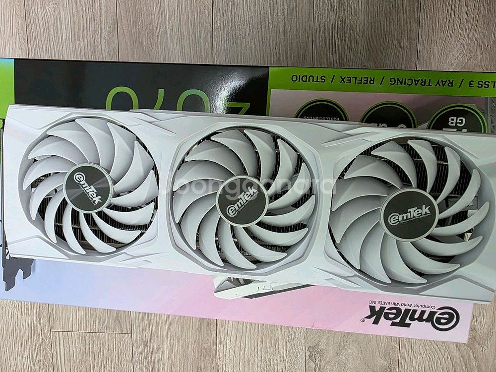 RTX4070 슈퍼--1