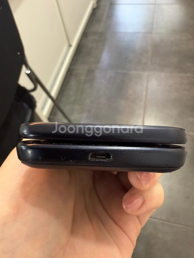 갤럭시폴더2 2019 32GB 블랙 Y1003--3