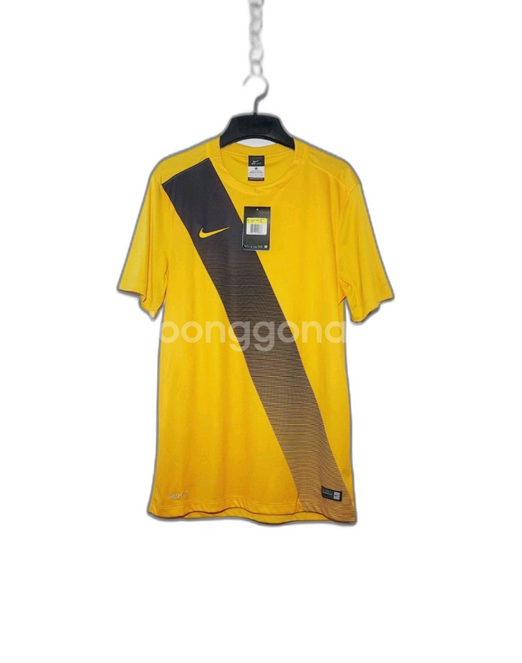 (새상품)NIKE 나이키 기능성 드라이핏 반팔라운드티--0