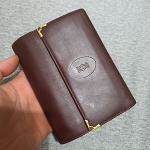 정품 까르띠에 여성 중지갑