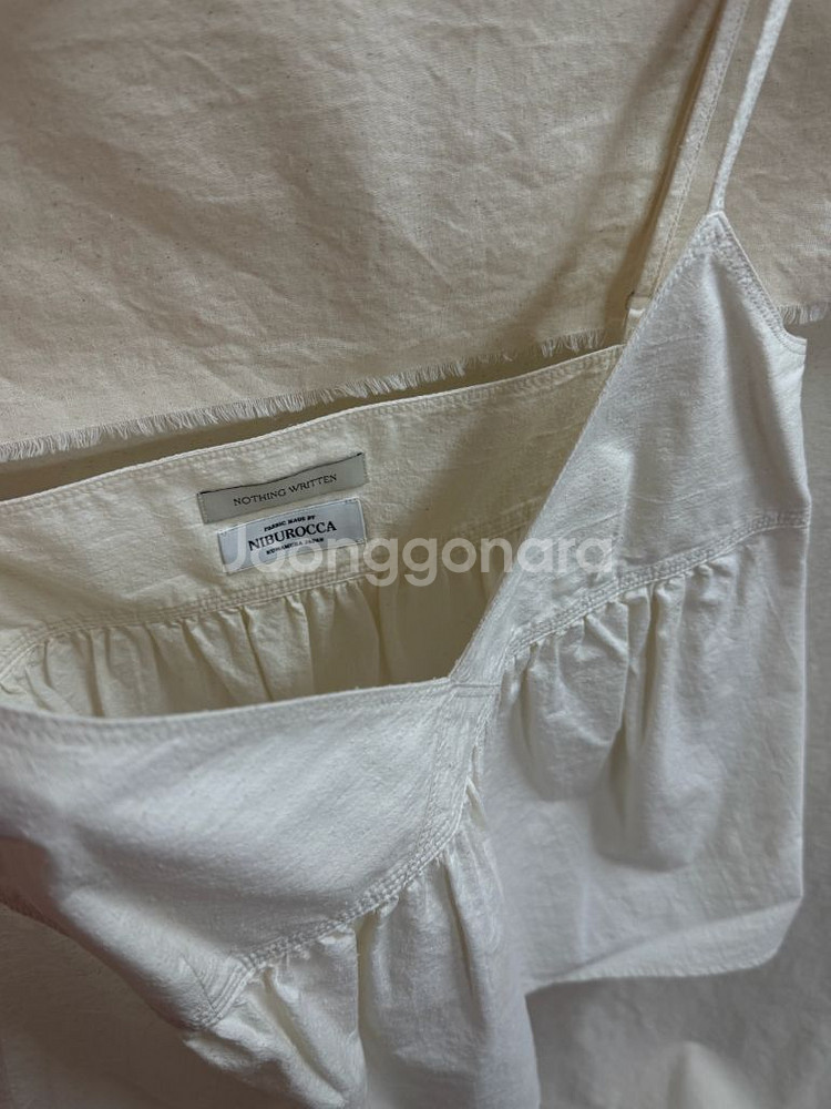 낫띵리튼 슬리브리스 뷔스티에--5