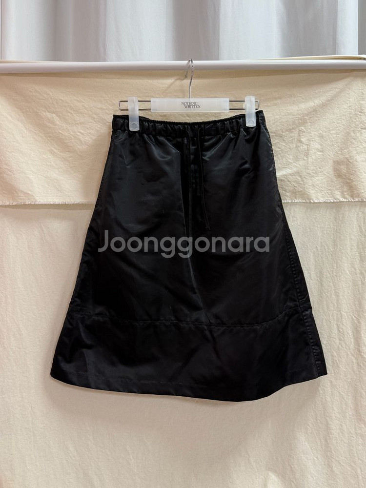 낫띵리튼 실크스커트--2