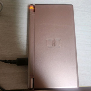 닌텐도 ds lite 로즈골드 + 충전기