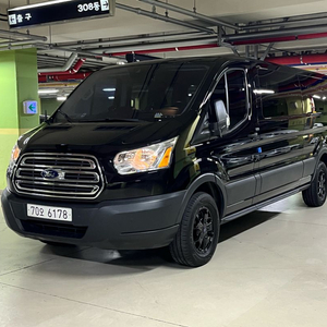 5인승 캠핑카 포드 트랜짓 로우탑