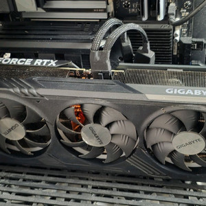 GIGABYTE 지포스 RTX 4070 Ti SUPER