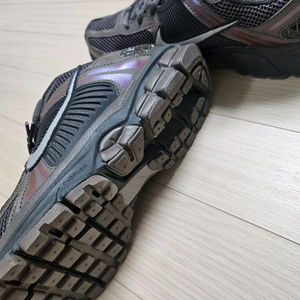 나이키 줌보메로 새상품입니다