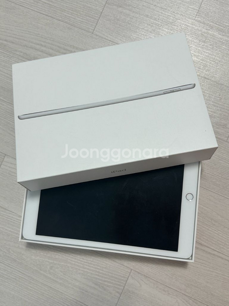 아이패드 8세대 32GB--0