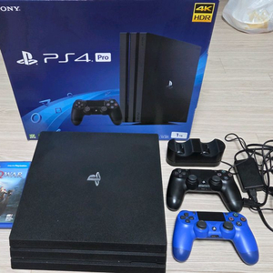 PS4 Pro 1TB 팝니다(게임2개)