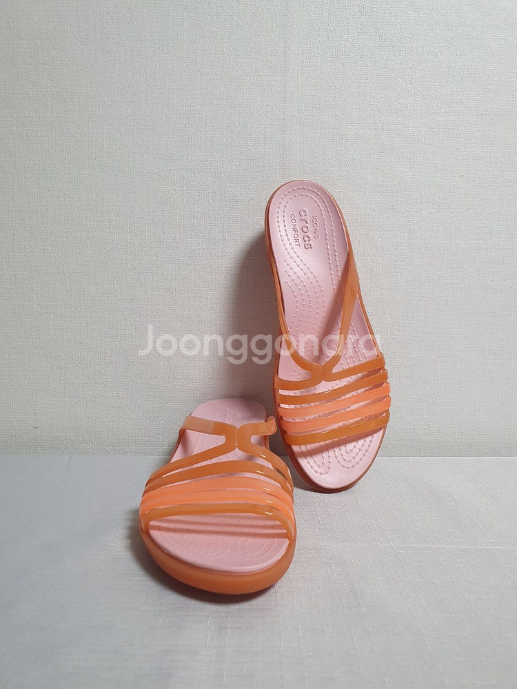 택포가 240mm 크록스 샌들 이자벨라 미니 웨지 코랄--1