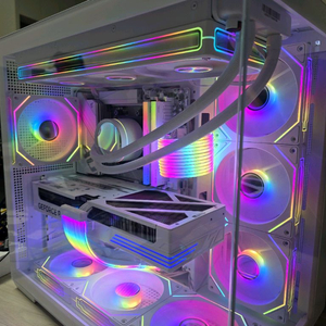 9800X3D 5080 화이트 신품PC