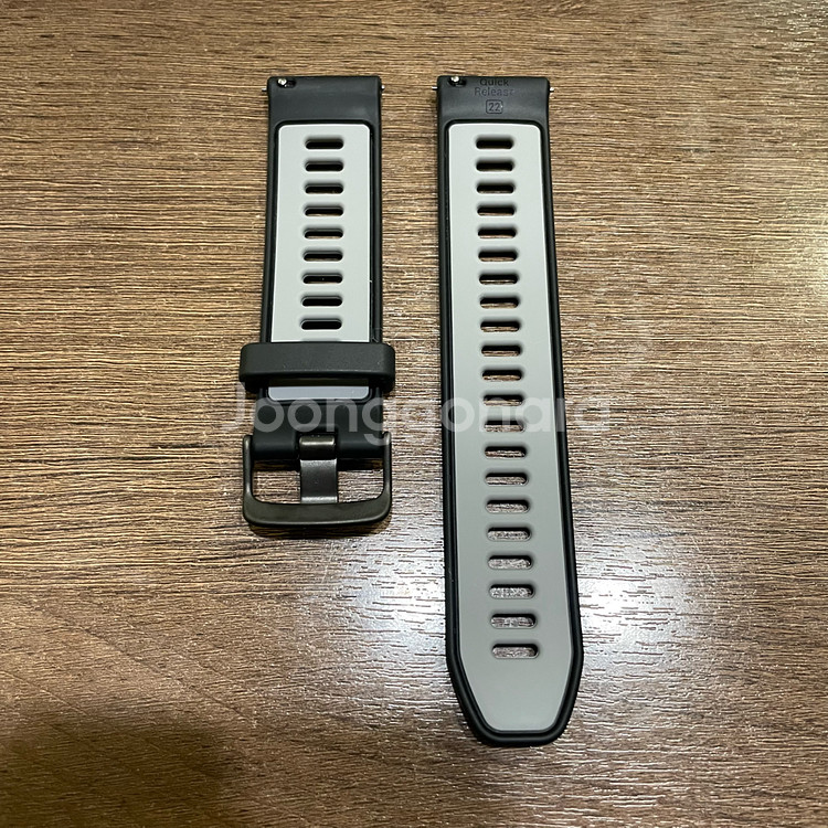 가민 퀵릴리즈 22mm 실리콘 밴드 블랙 정품--2