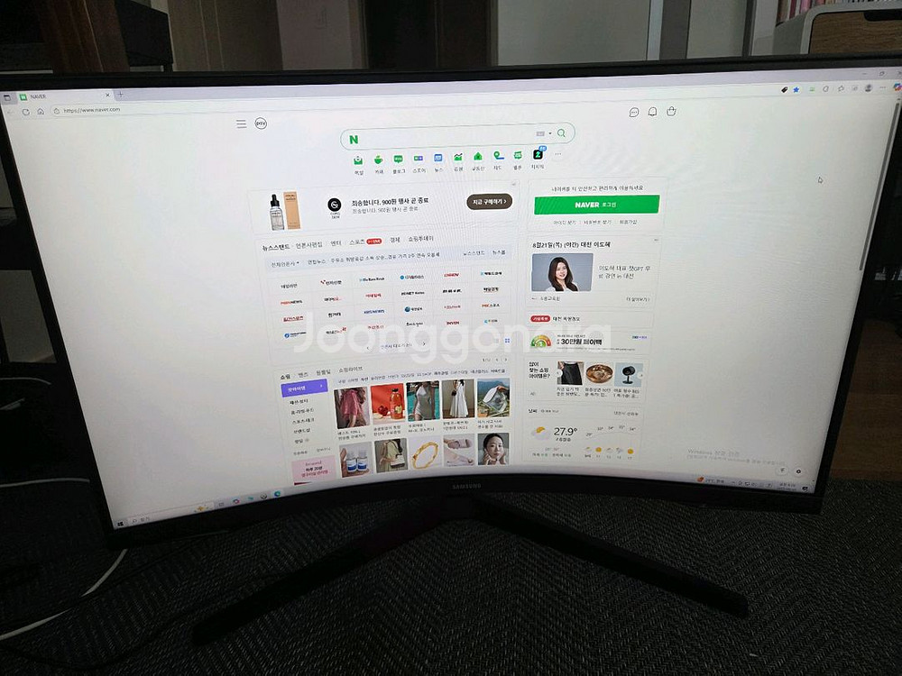 삼성 32인치 QHD 144Hz 커브드 모니터--1