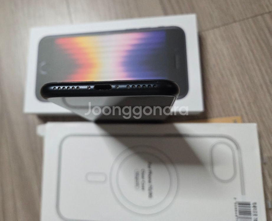 아이폰 se3 64g 블랙 공기계--2