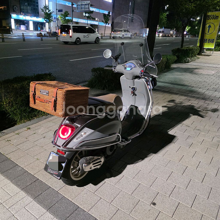 2022년식 베스파 프리마베라 피크닉에디션--3