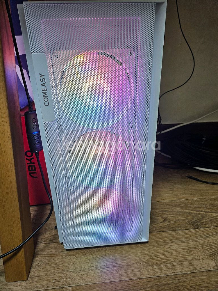 게이밍 컴퓨터 셋 라이젠5 5600 RX6600--1