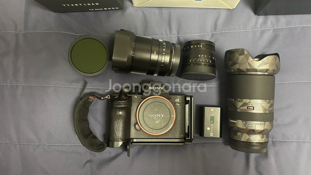 소니 A7R3 + 탐론 28-200등 렌즈3종 및 용품--1