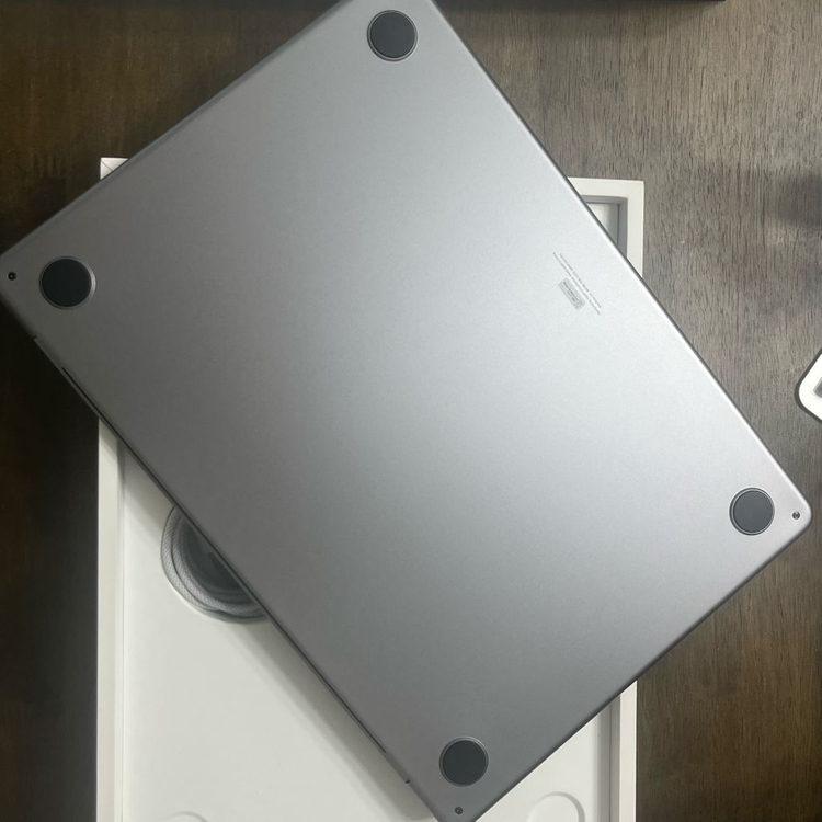 맥북에어 m3 13인치 8/256 스페이스그레이 이미지