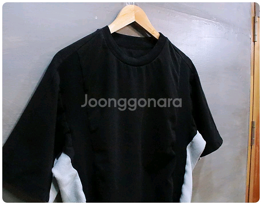 [95] 시스템옴므 19ss 니트 배색 반팔 티셔츠--5