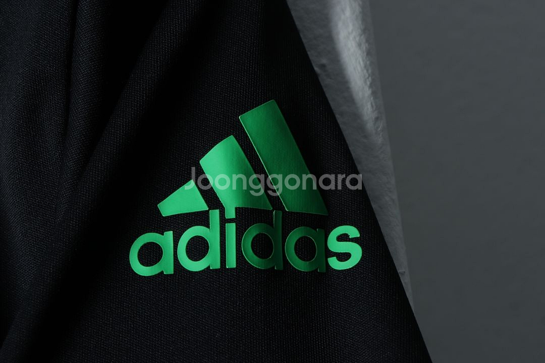 W(L) 아디다스 반팔 티셔츠 기능성 블랙--4