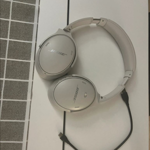 보스 bose qc45 스모크화이트