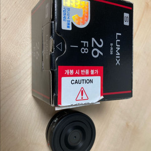 파나소닉 루믹스 26mm F8 렌즈